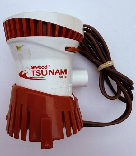 Attwood Tsunami T-500 pilssipumppu