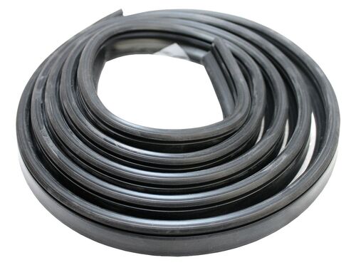 TIIVISTE HOUDIN KANSILUUKKUUN