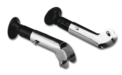 TIKKAAN TUKIJALAT, PARI