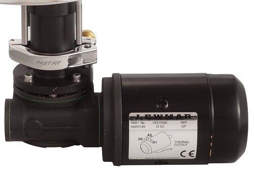 V2-MOOTTORIVAIHTEISTO 12V