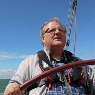 CREWFIT 180N PRO AUTOMAATTILIIVI MUSTA