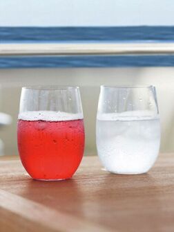 PARTY BOAT JUOMALASI KIRKAS