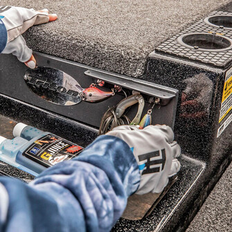 TACKLE TITAN MINI VIEHETELINE MUSTA