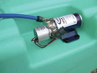 VESISÄILIÖ 107L TK1/2