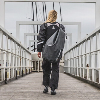 VESITIIVIS KASSI 55L