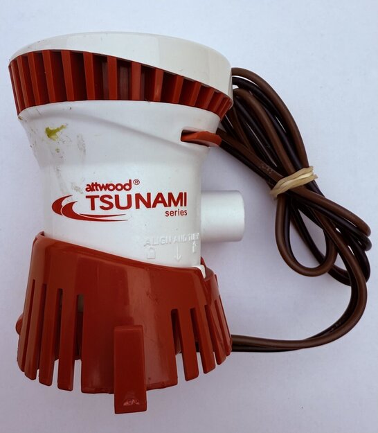 Attwood Tsunami T-500 pilssipumppu