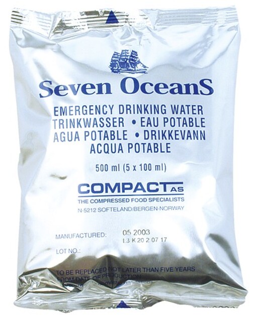 PELASTUSVENEEN JUOMAVESI SEVEN OCEANS