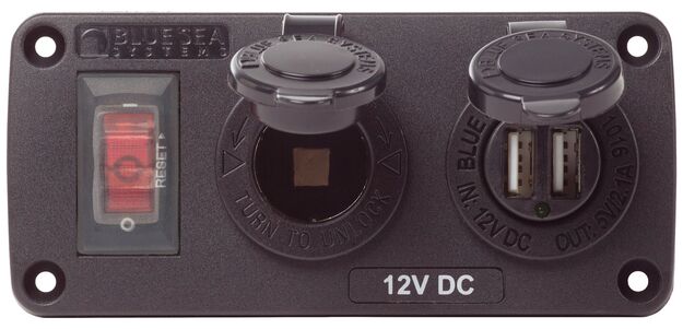 PISTORASIAPANEELI 12V + TUPLA-USB