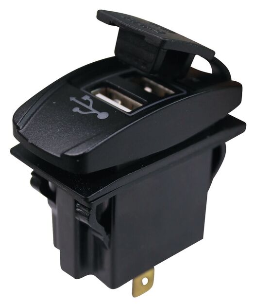 USB-LATAUSPISTOKE PANEELIIN